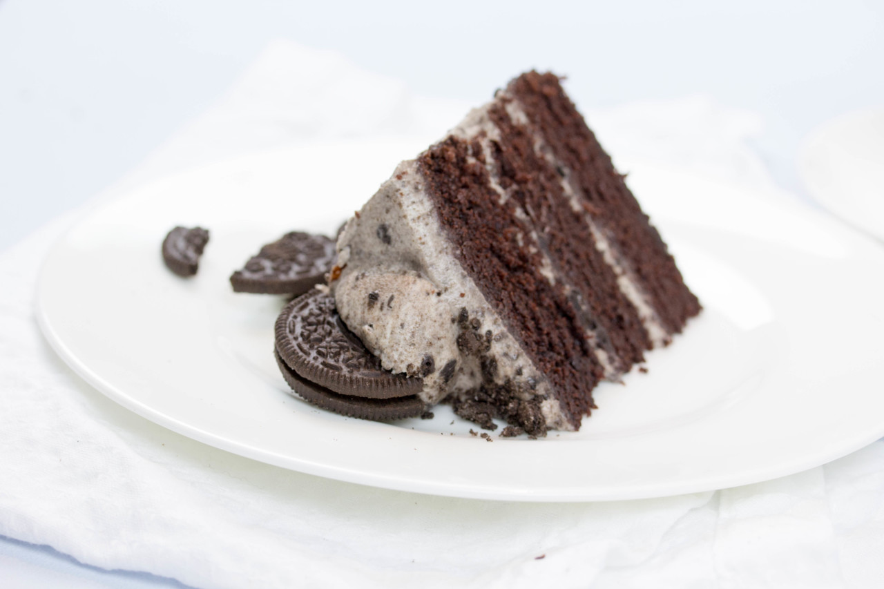 Oreo Kuchen, Naked Cake mit Schokolade und Kekse