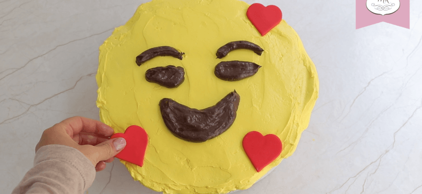 Emoji Cupcake Torte